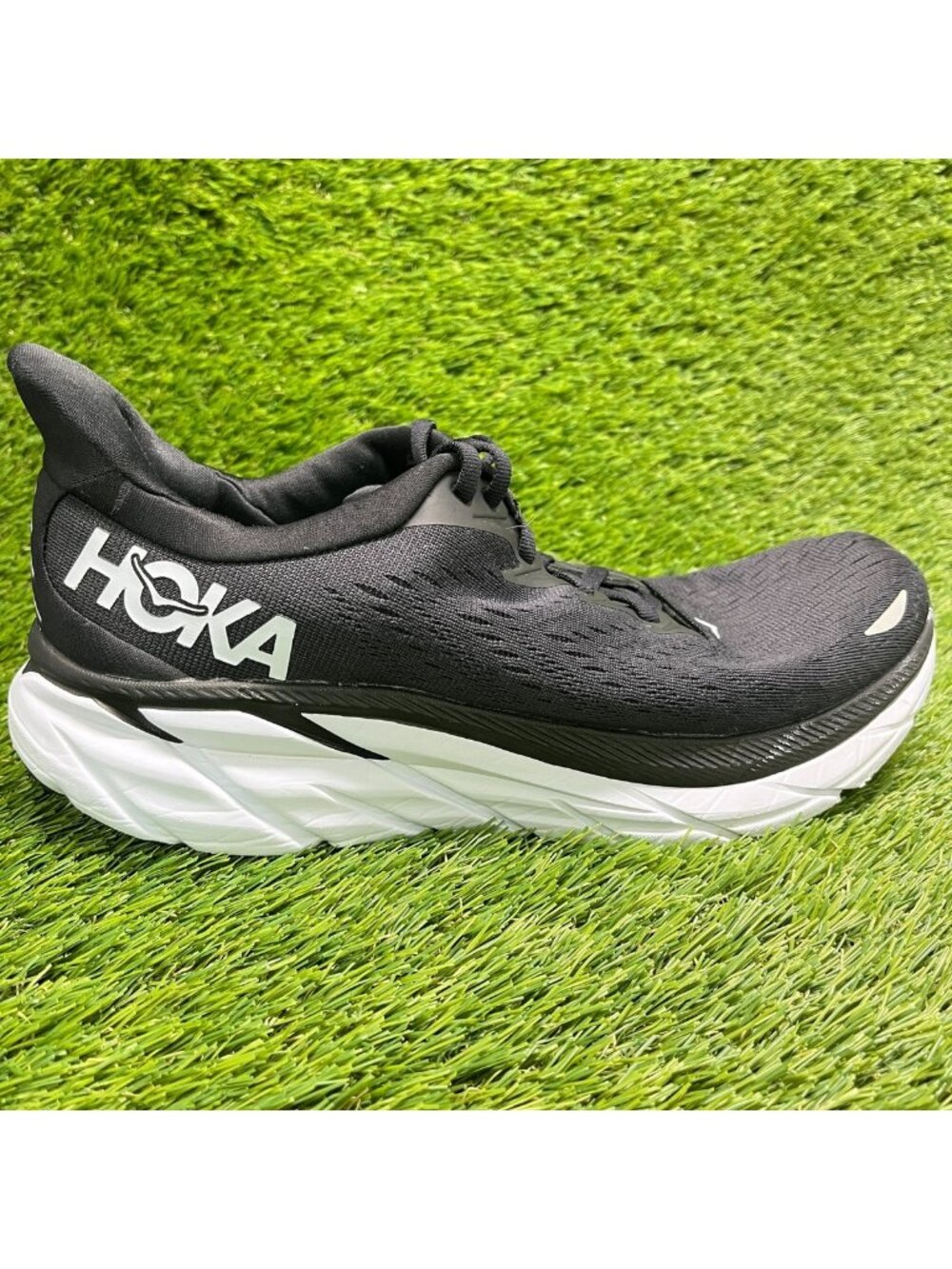 Hoka One One Clifton 8 Mens Size 9 Black White Athletic Running Shoes Sneakers